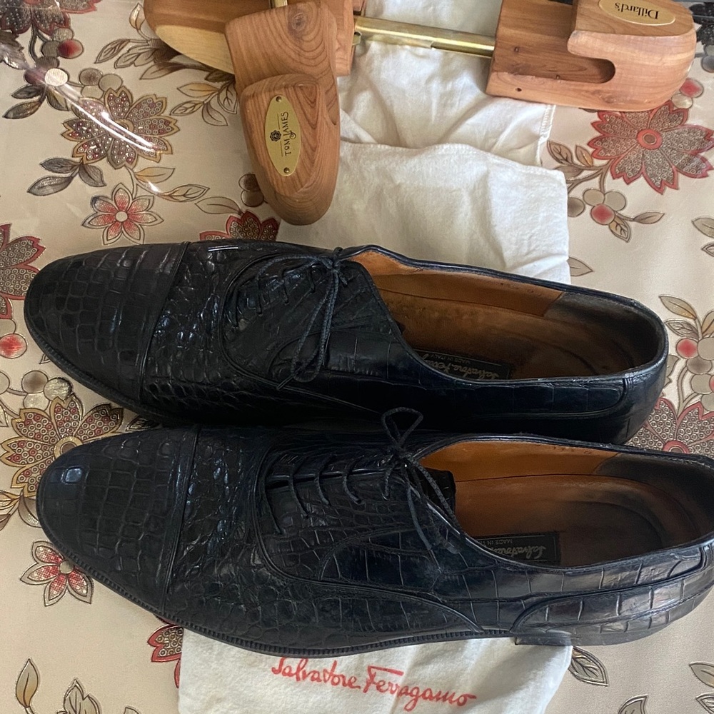 Salvatore Ferragamo Crocodile Pattern Black Oxfords